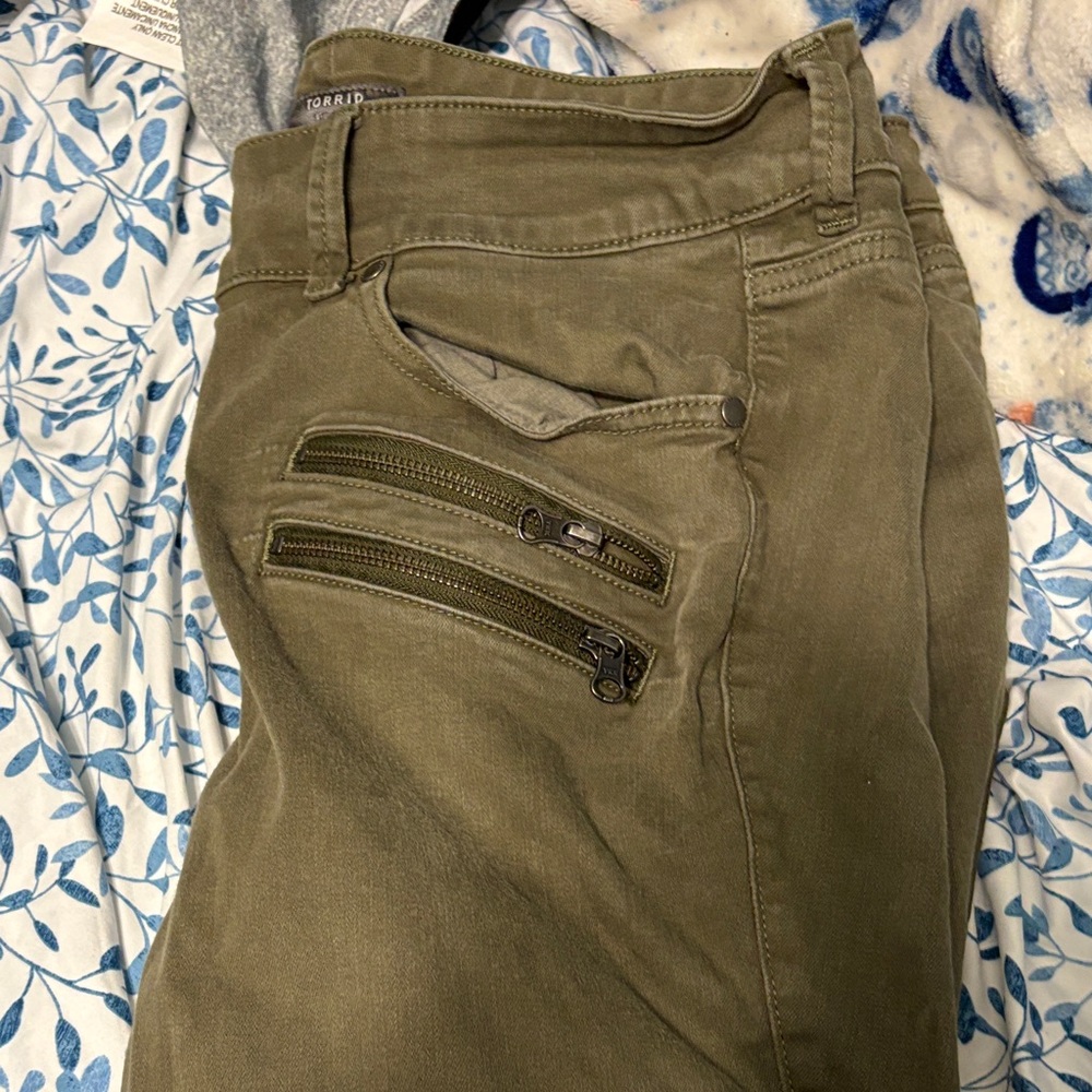 Torrid Olive Cargo Pants with Zipper Details - Picture 2 of 4